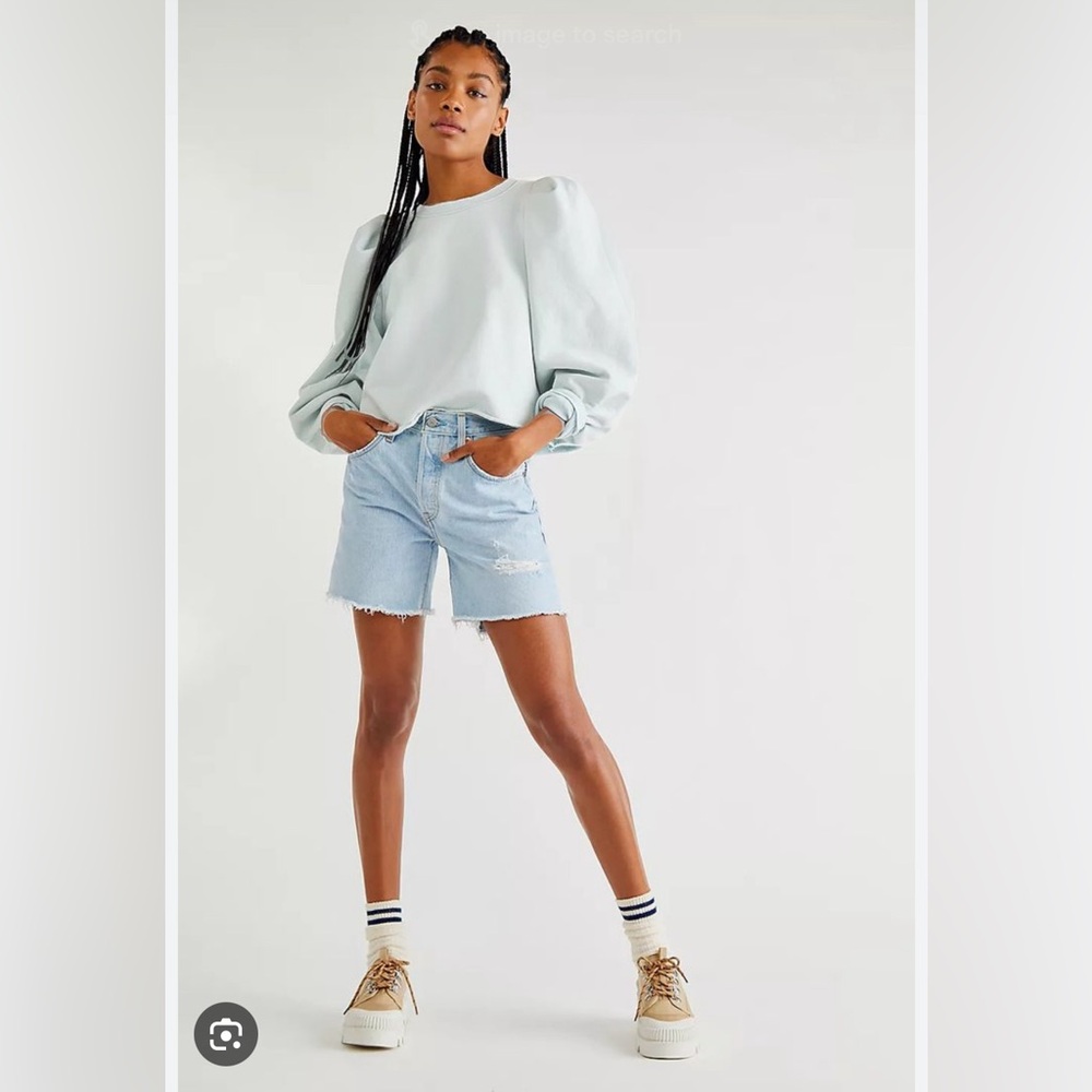 Levis 501 mid thigh short